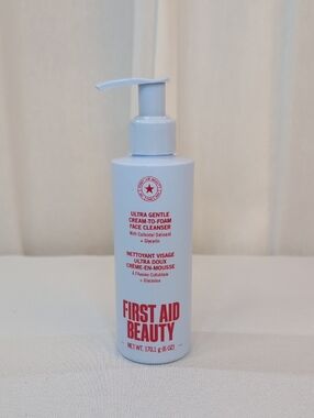First Aid Beauty Ultra Gentle Cream To Foam Face Cleanser Sensitive Skin 6oz